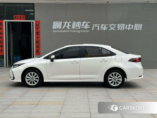 Toyota Corolla 2021 Белый из Китая, фото 6