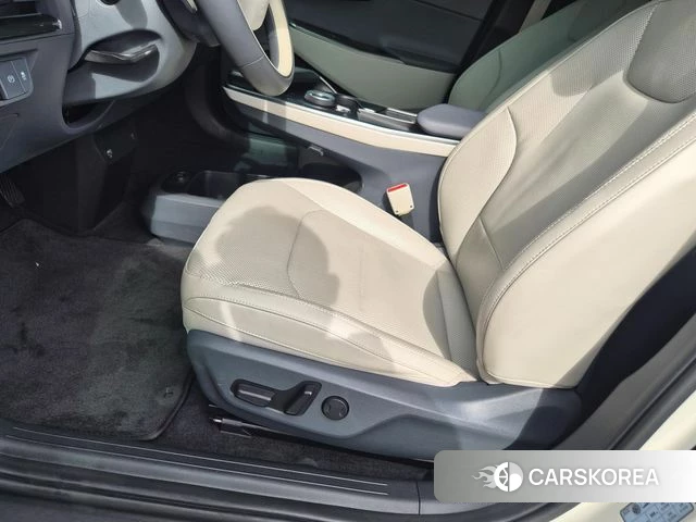 Kia EV6 2024 Жемчужный цвет из Кореи, фото 6