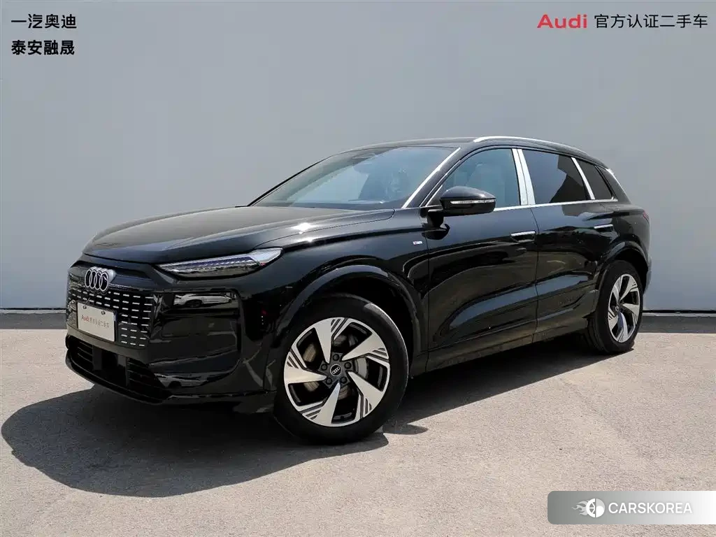 Audi Q6L 2026 Черный из Китая, фото 6