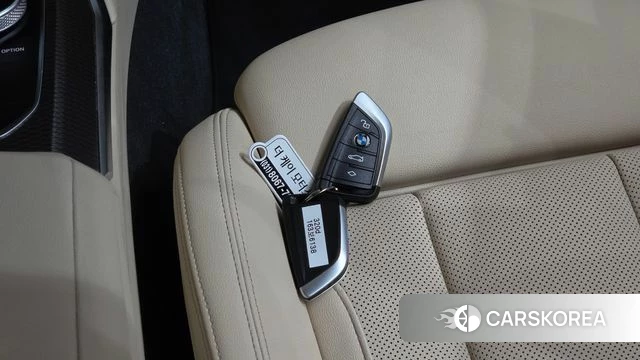BMW 3 Series (G20) 2023 Белый из Кореи, фото 6