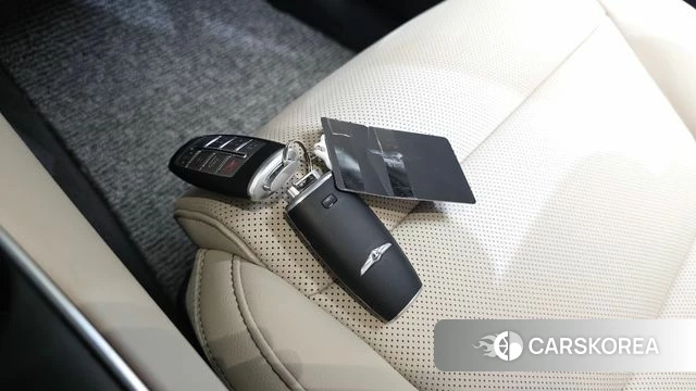 Genesis GV70 2023 Белый из Кореи, фото 6