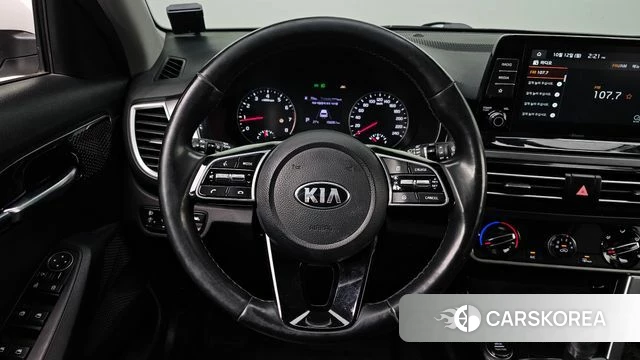 Kia Seltos 2019 Белый из Кореи, фото 6