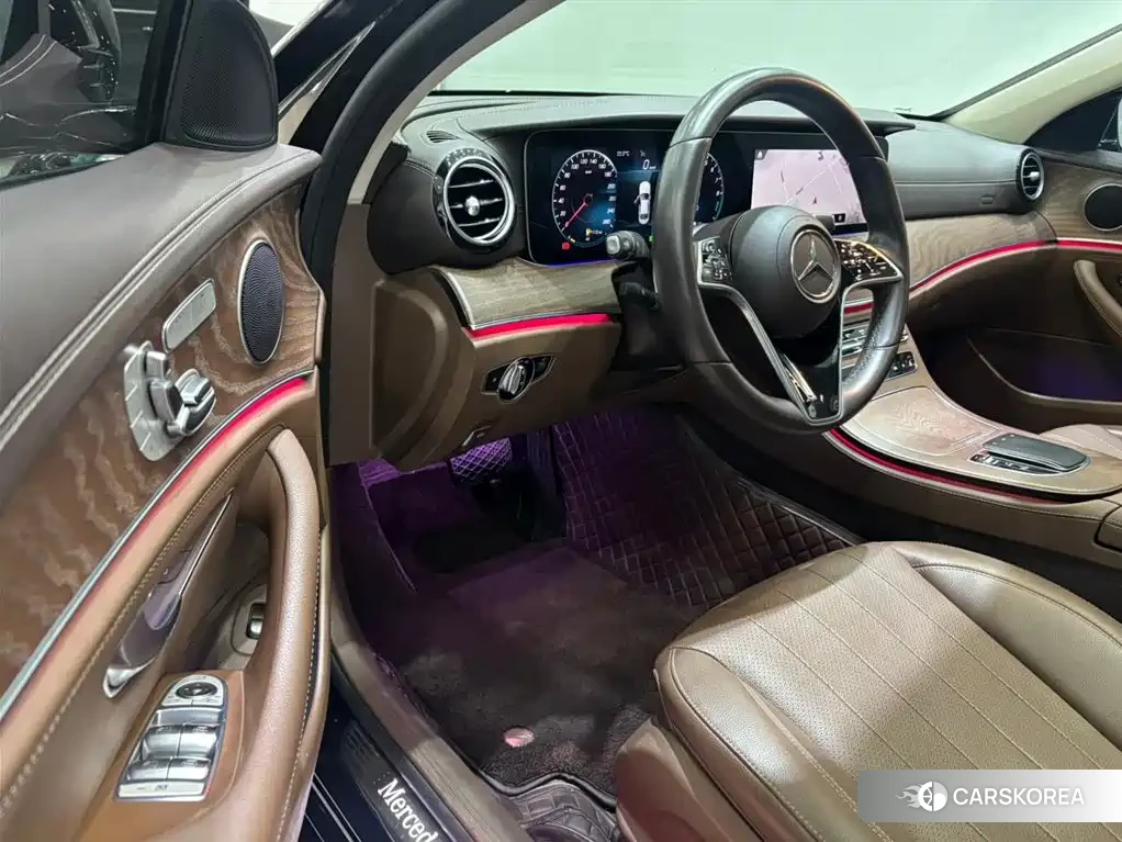 Mercedes-Benz E-Class 2022 Черный из Китая, фото 6