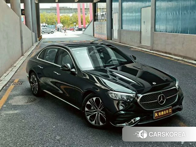 Mercedes-Benz E-Class 2025 Черный из Китая, фото 6
