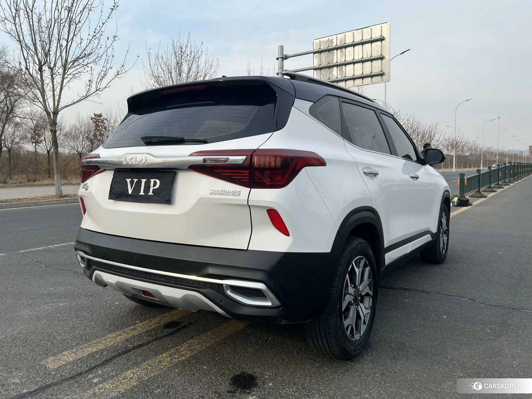 Kia KX3 2021 Белый из Китая, фото 6