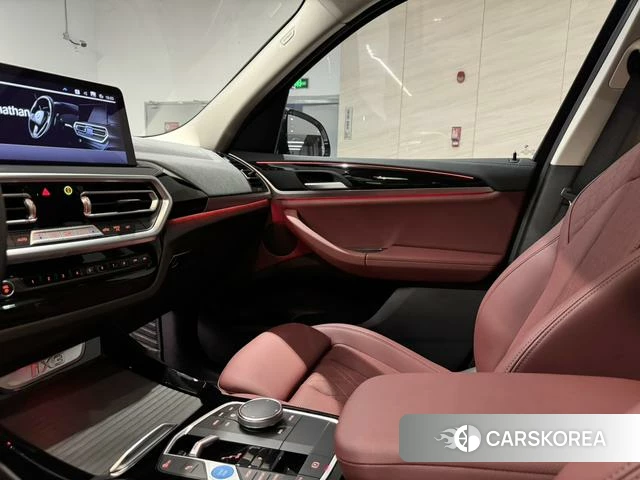 BMW iX3 2024 Белый из Китая, фото 6