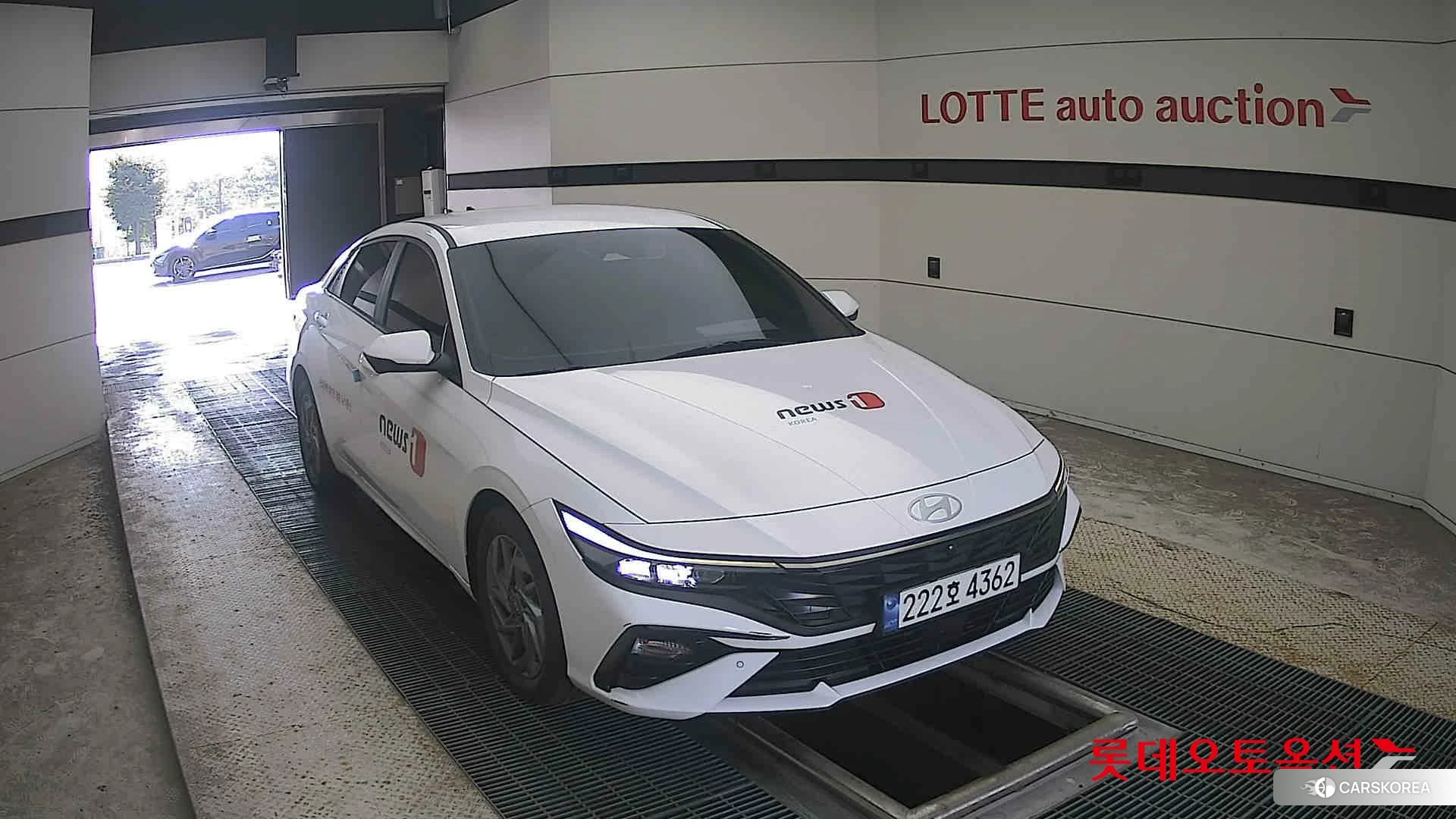 Hyundai Avante 2024 Atlas White из Кореи, фото 6