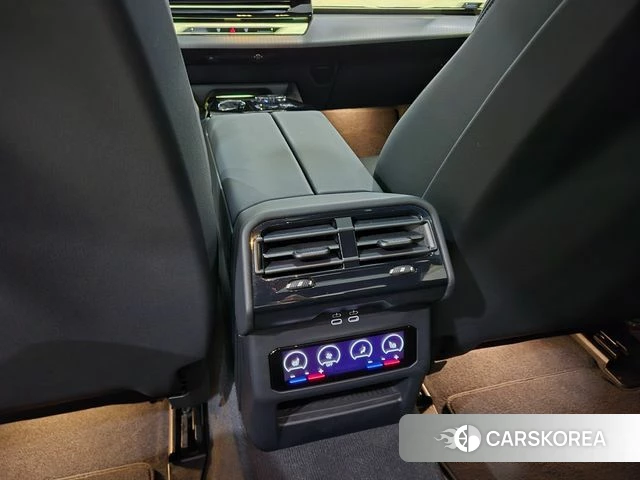 BMW i5 (G60) 2025 Черный из Кореи, фото 6
