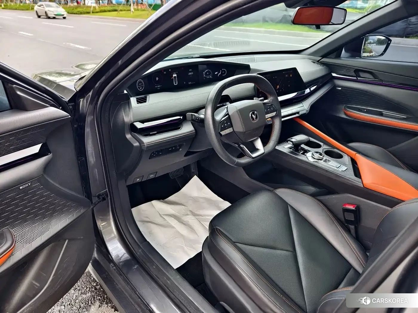 Chang'an Changan UNI-V 2022 Silver/gray из Китая, фото 6