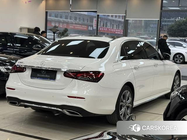 Mercedes-Benz E-Class 2021 Белый из Китая, фото 6