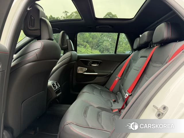 Mercedes-Benz AMG C-Class 2023 Белый из Китая, фото 6