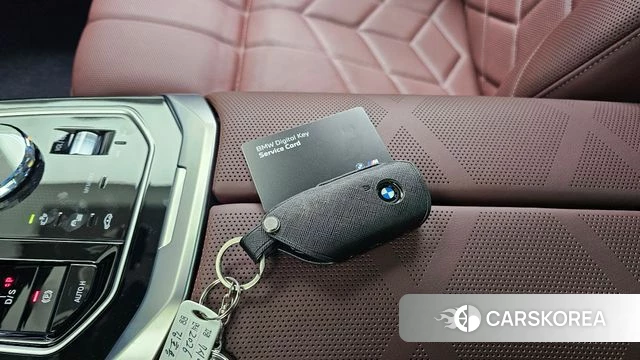 BMW 7 Series (G70) 2026 Белый из Кореи, фото 6