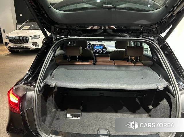 Mercedes-Benz GLA - Class H247 2026 Черный из Кореи, фото 6