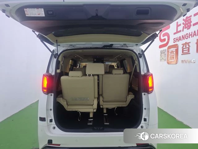 Toyota Alphard 2021 Белый из Китая, фото 6
