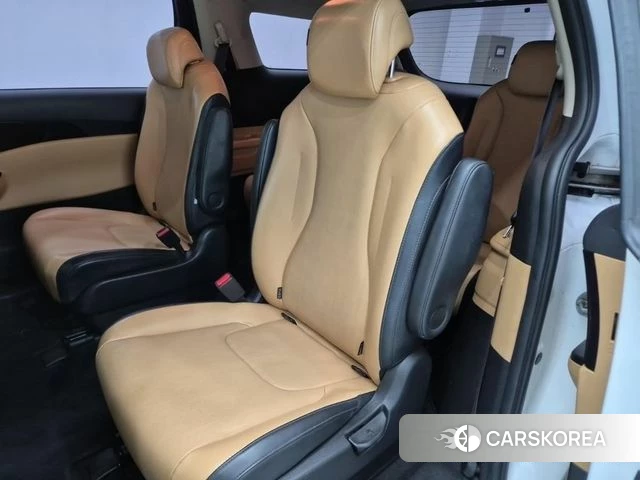 Kia Carnival 4th generation 2022 Белый из Кореи, фото 6