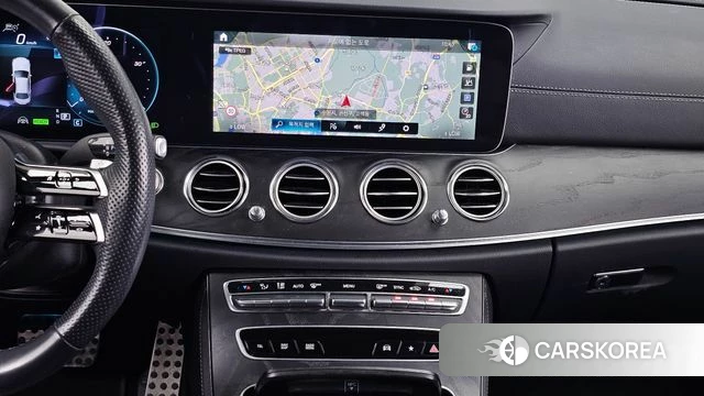 Mercedes-Benz E-Class W213 2023 Белый из Кореи, фото 6