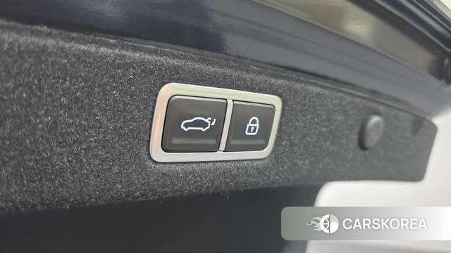 Hyundai Grandeur Hybrid (GN7) 2023 Черный из Кореи, фото 6