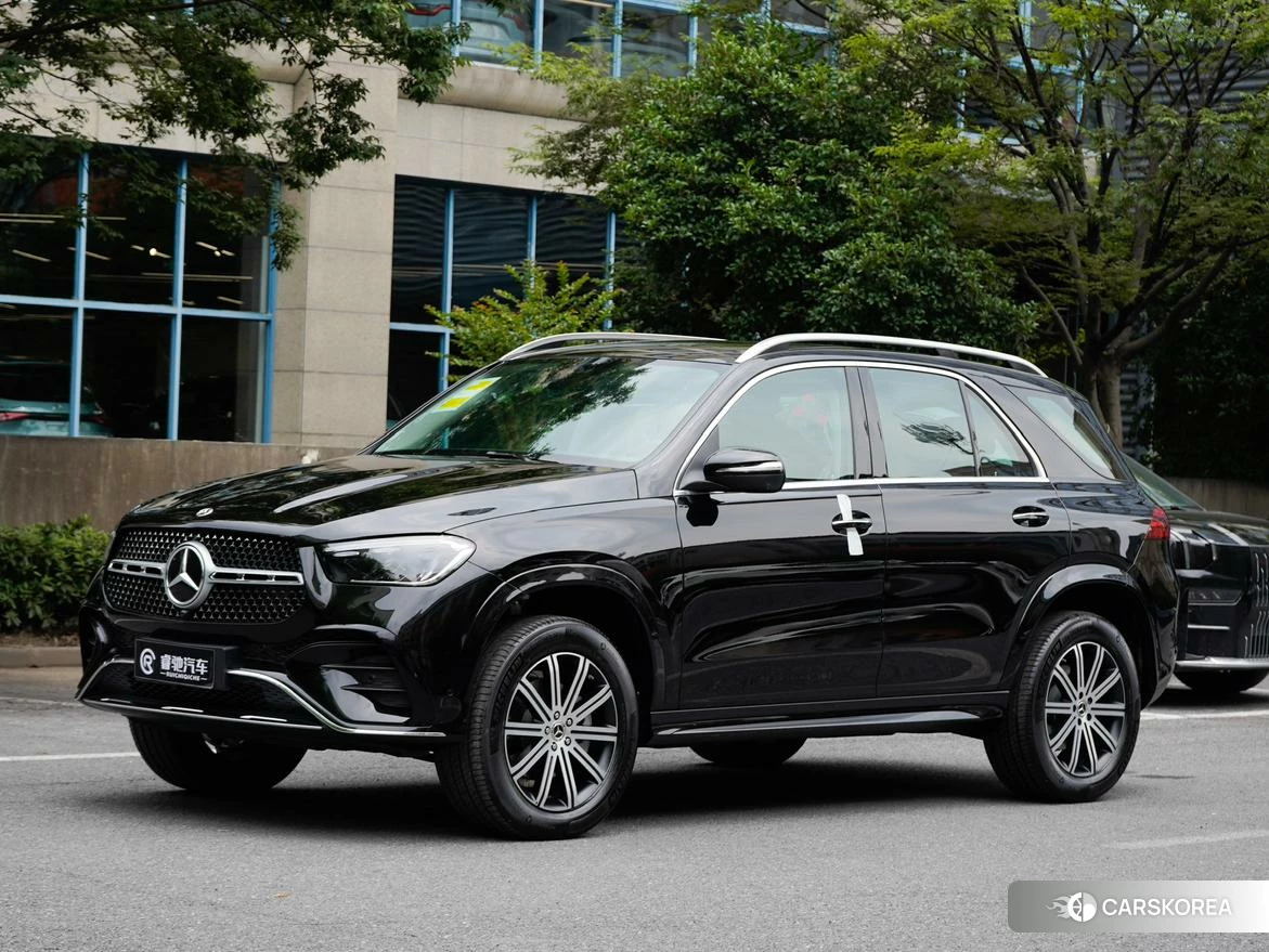 Mercedes-Benz GLE 2024 Черный из Китая, фото 6