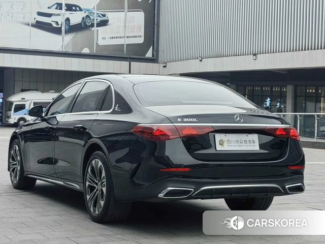 Mercedes-Benz E-Class 2024 Черный из Китая, фото 6