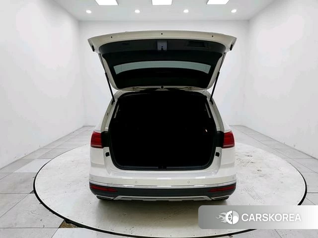 Volkswagen Tharu 2021 Белый из Китая, фото 6