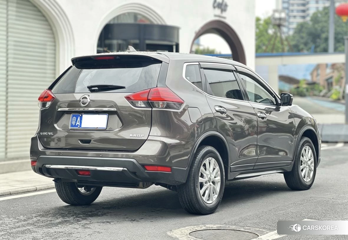 Nissan X-Trail 2019 Шампань из Китая, фото 6