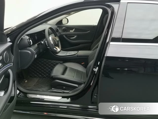 Mercedes-Benz E-Class 2020 Черный из Китая, фото 6