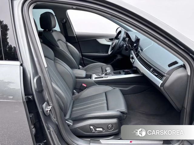 Audi A4L 2025 Темно-серый из Китая, фото 6