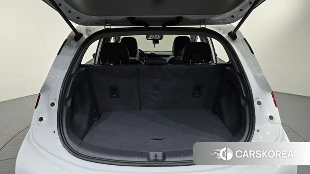 Chevrolet (GM Daewoo) Bolt EV 2018 Белый из Кореи, фото 6