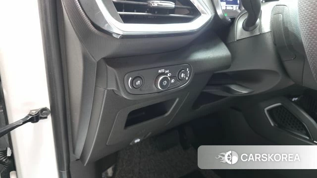 Chevrolet (GM Daewoo) Trailblazer 2021 Белый из Кореи, фото 6