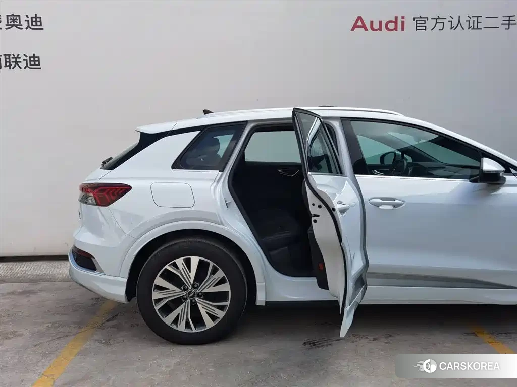 Audi Q4 2024 Белый из Китая, фото 6
