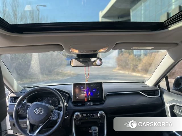 Toyota RAV4 2021 Белый из Китая, фото 6