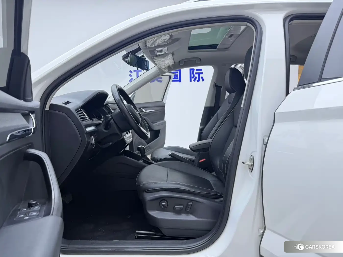 Skoda Kamiq 2023 Белый из Китая, фото 6