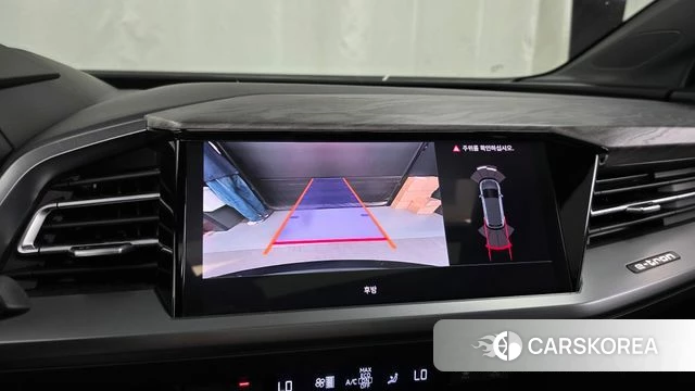 Audi Q4 e-Tron (F4) 2025 Белый из Кореи, фото 6