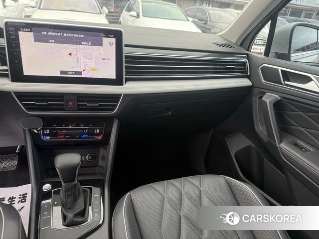 Volkswagen Tiguan L 2021 Шампань из Китая, фото 6