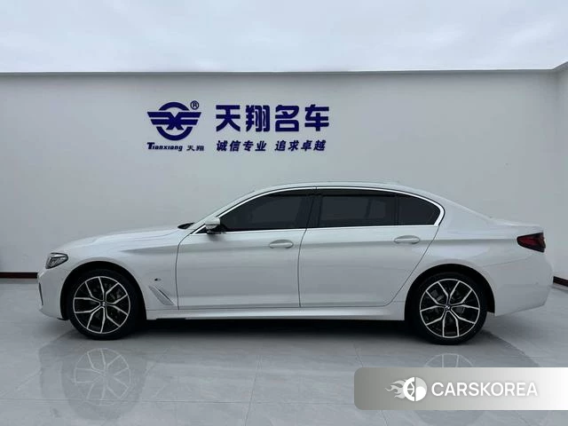 BMW 5 series 2023 Белый из Китая, фото 6