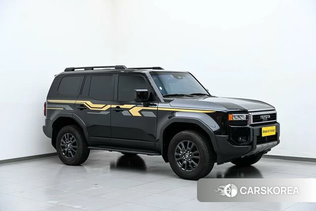 Toyota Land Cruiser 2025 Черный из Китая, фото 6
