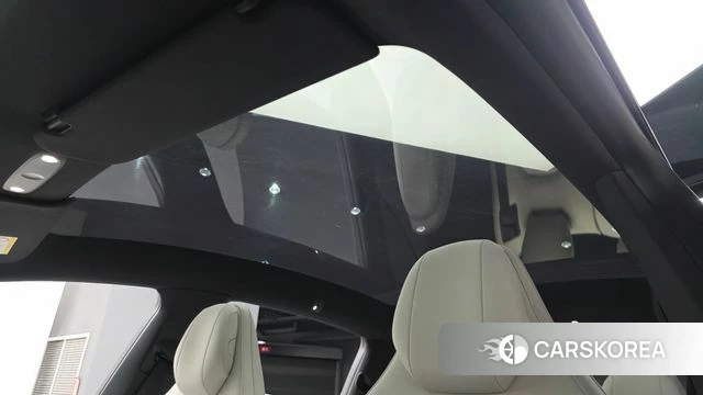 Tesla Model Y 2026 Серебристо-серый из Кореи, фото 6