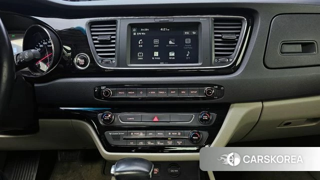 Kia The New Carnival 2018 Белый из Кореи, фото 6