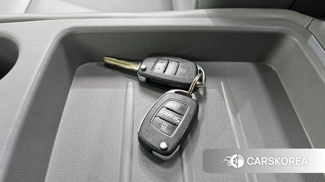 Hyundai The New Grand Starex id 4765263 из Кореи 7