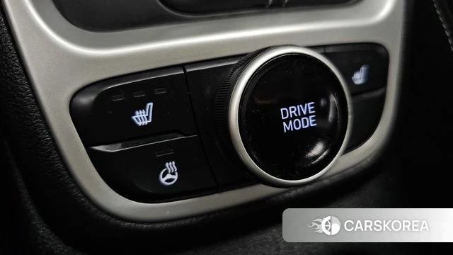 Hyundai Venue id 5054284 из Кореи 7