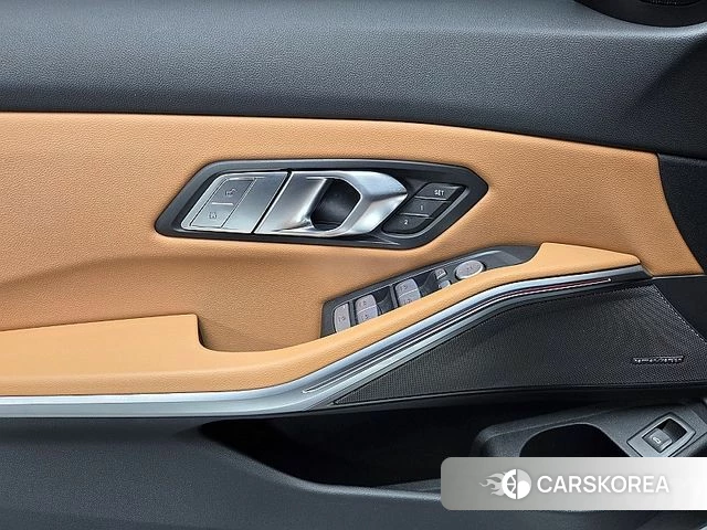 BMW 3 Series (G20) id 5038921 из Кореи 7