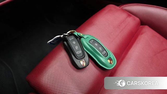 Porsche Makan EV id 4921180 из Кореи 7