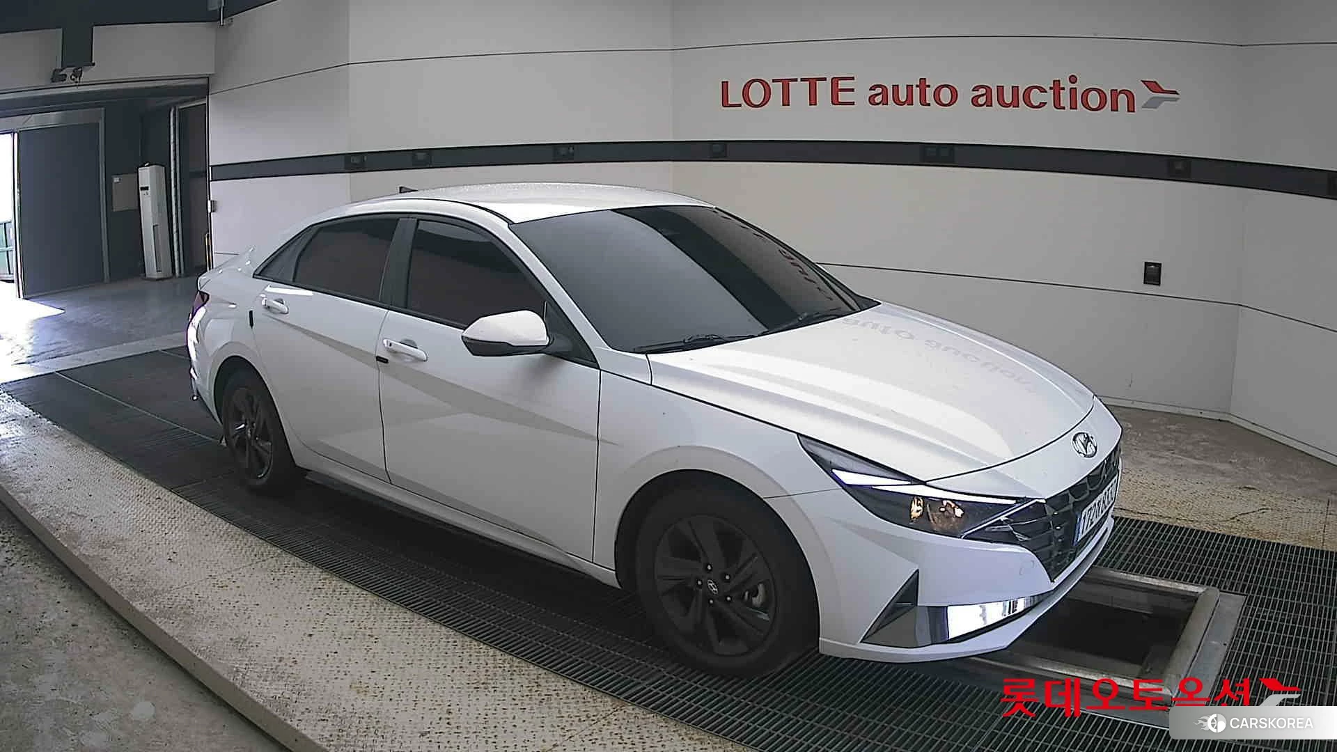 Hyundai Avante Hybrid id 5001030 из Кореи 7