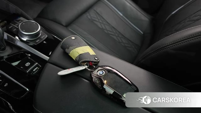 BMW 5 Series (G30) id 5040775 из Кореи 7