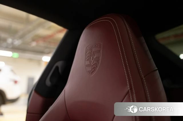 Porsche 911(992) id 4750768 из Кореи 7