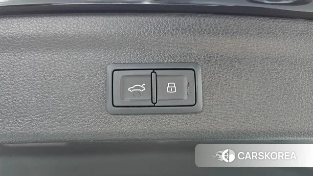 Audi Q3 (F3) id 5001595 из Кореи 7