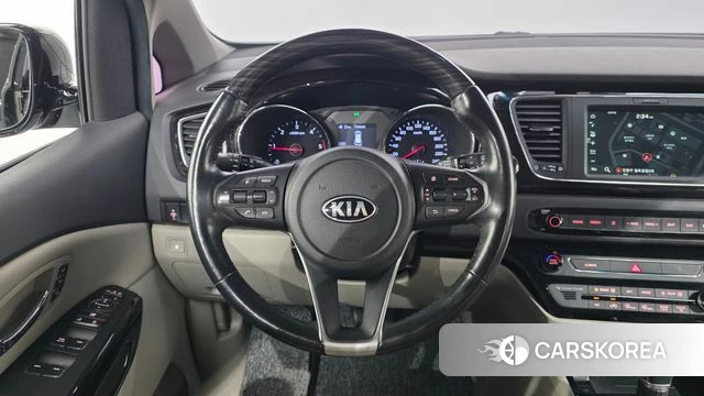 Kia The New Carnival id 4998182 из Кореи 7