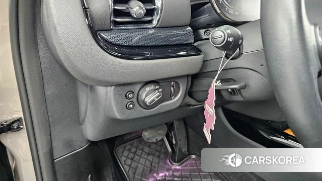 Mini Cooper Clubman id 5039630 из Кореи 7