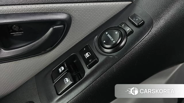 Hyundai The New Grand Starex id 4987764 из Кореи 7