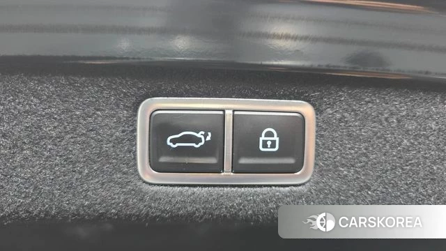 Hyundai Grandeur (GN7) id 5040057 из Кореи 7